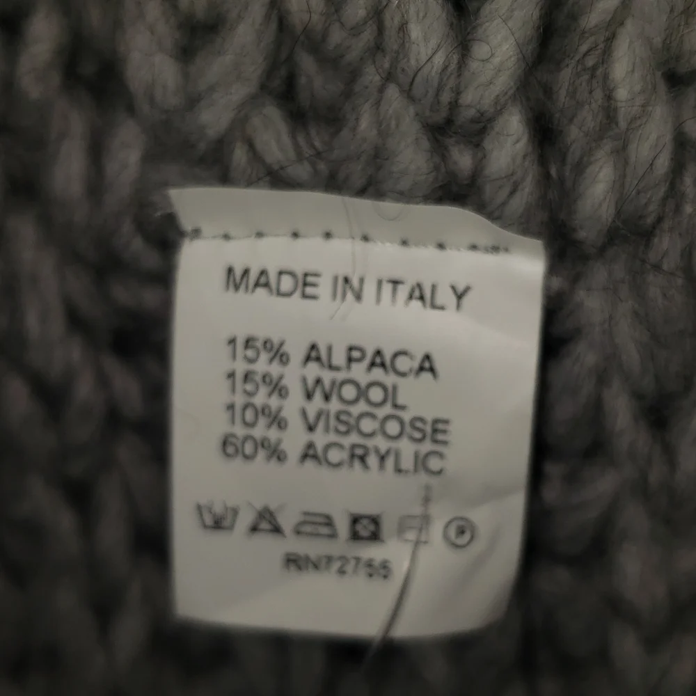 Italian Made Gray Adult Unisex Acrylic, Alpaca, Wool. Viscose Blend Scarf.